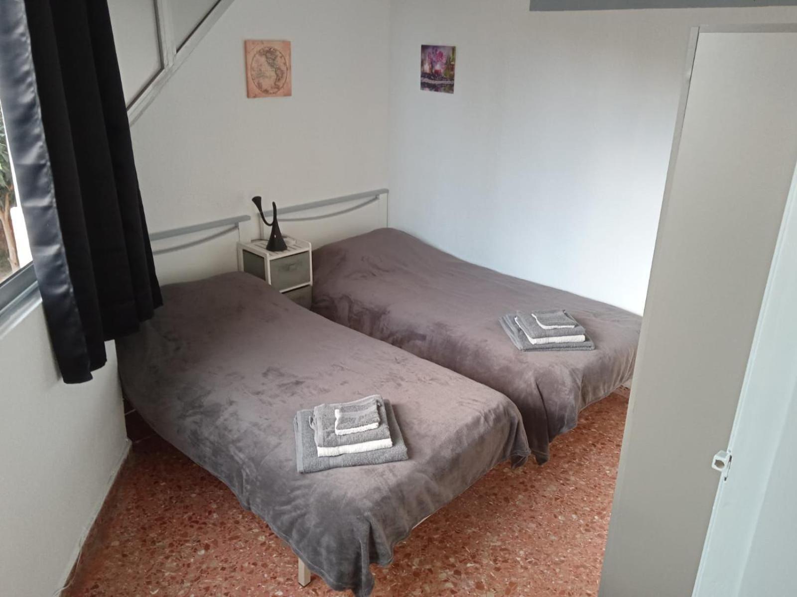 Edificio Gijon Newly Renovated Two-Bedroom Apartment เบนิดอร์ม ภายนอก รูปภาพ